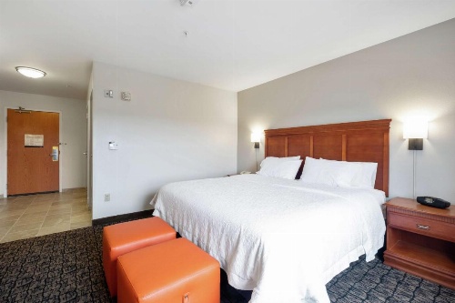 Hampton Inn By Hilton & Suites Rockland image 9